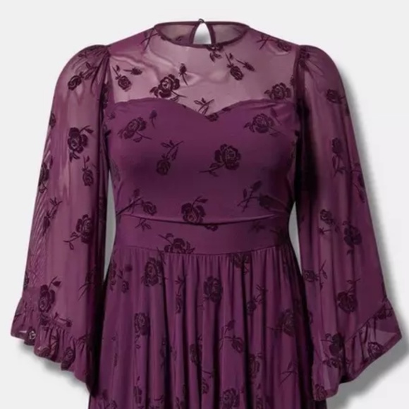 Mini Flocked Mesh Bell Sleeve Skater Dress - Picture 3 of 4